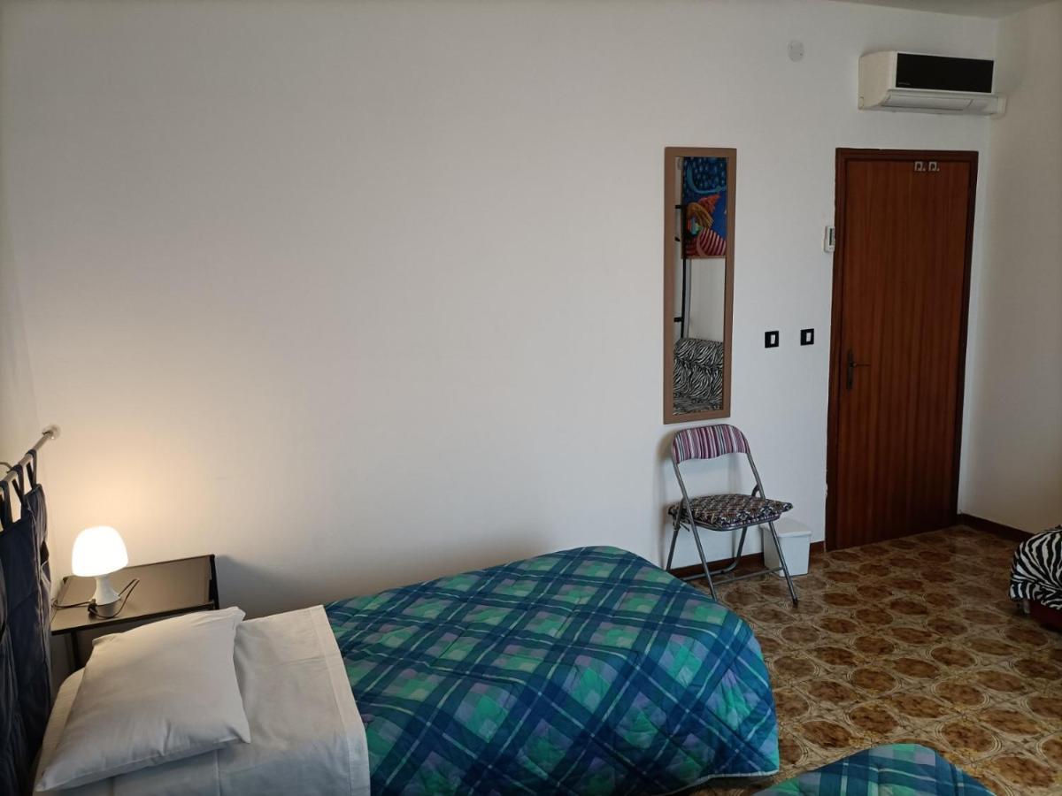 B&B Rosolina Bagian luar foto
